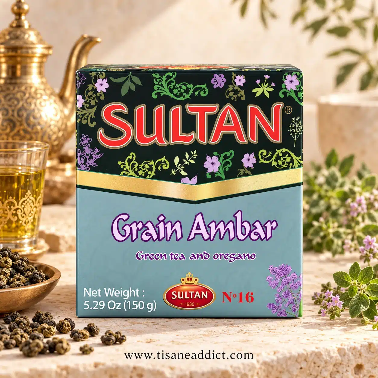 Boîte de thé vert Grain Ambar Sultan présentée de face avec du thé vert et de l’origan